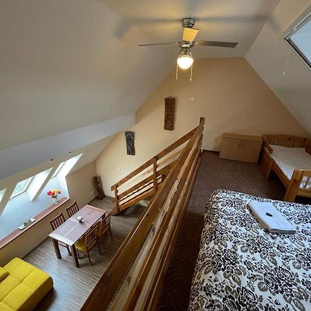Gyulai Brill Apartman Esterno foto