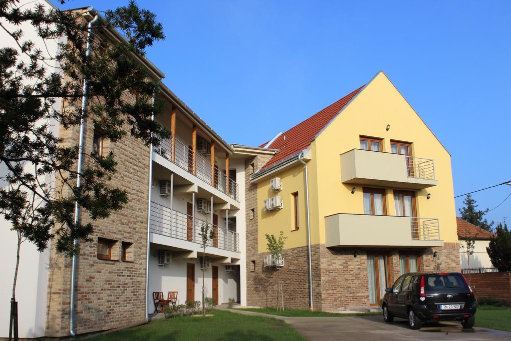 Gyulai Brill Apartman Camera foto