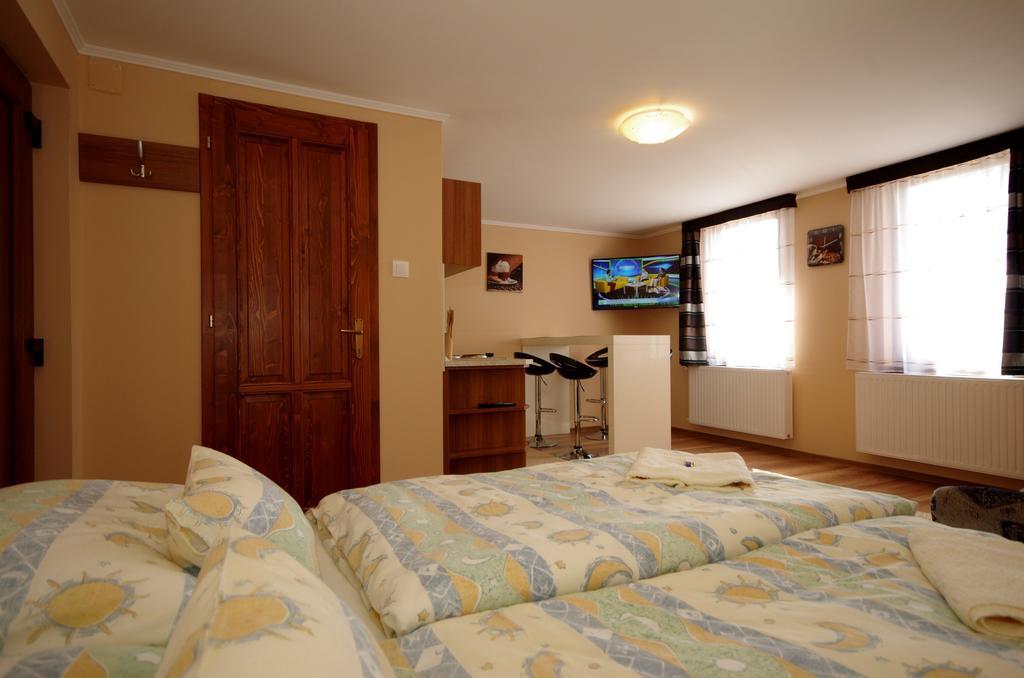 Gyulai Brill Apartman Esterno foto