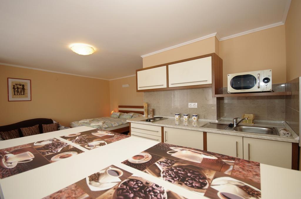 Gyulai Brill Apartman Esterno foto