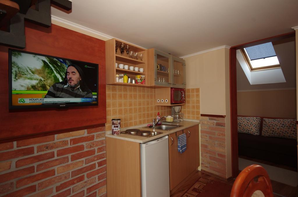 Gyulai Brill Apartman Esterno foto