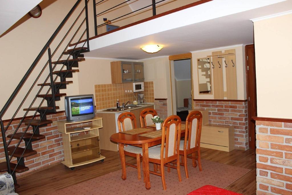 Gyulai Brill Apartman Camera foto